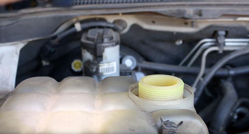 car reservoir with coolant
